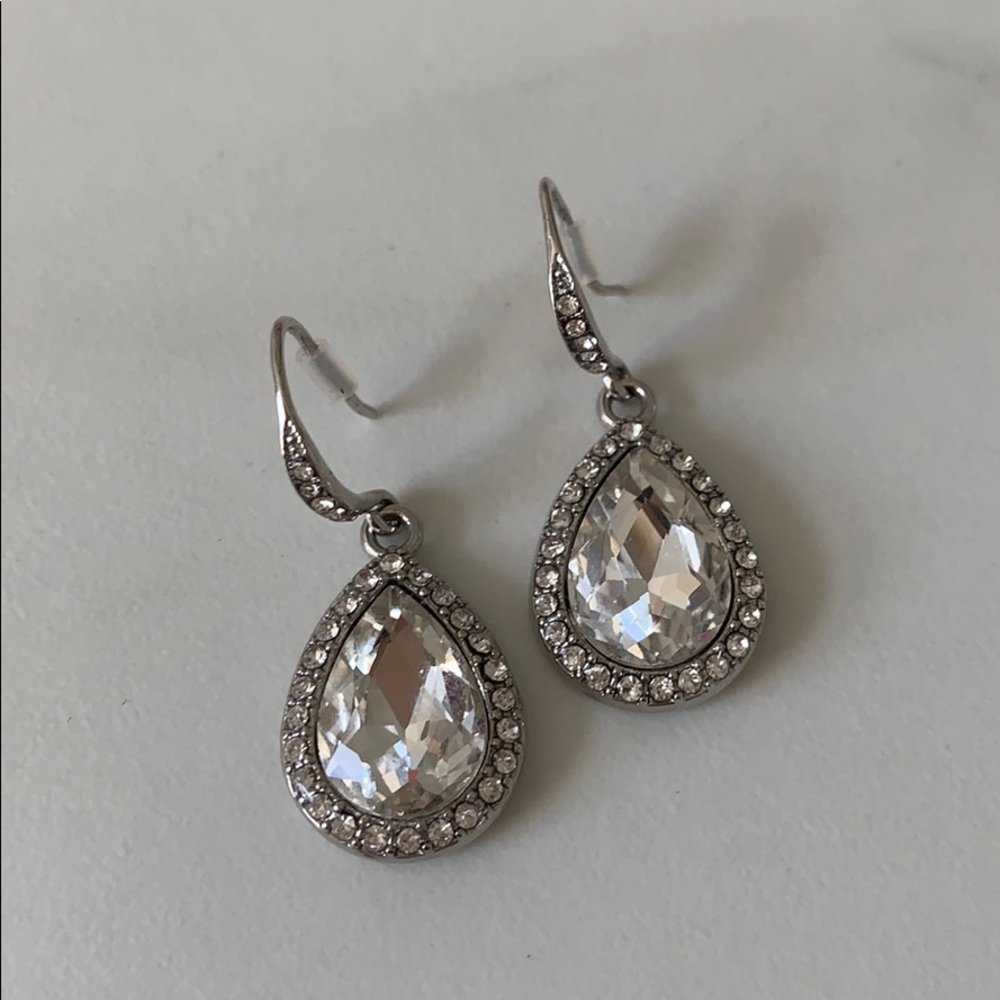 Rhinestone tear drop earrings